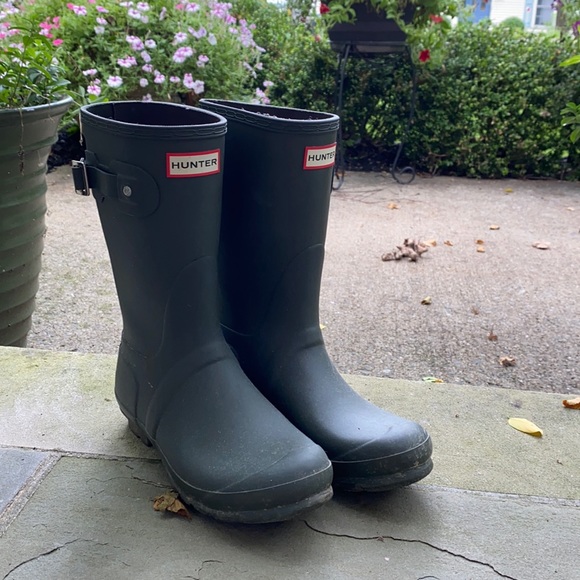 Army Green Hunter Rainboots - Picture 1 of 6